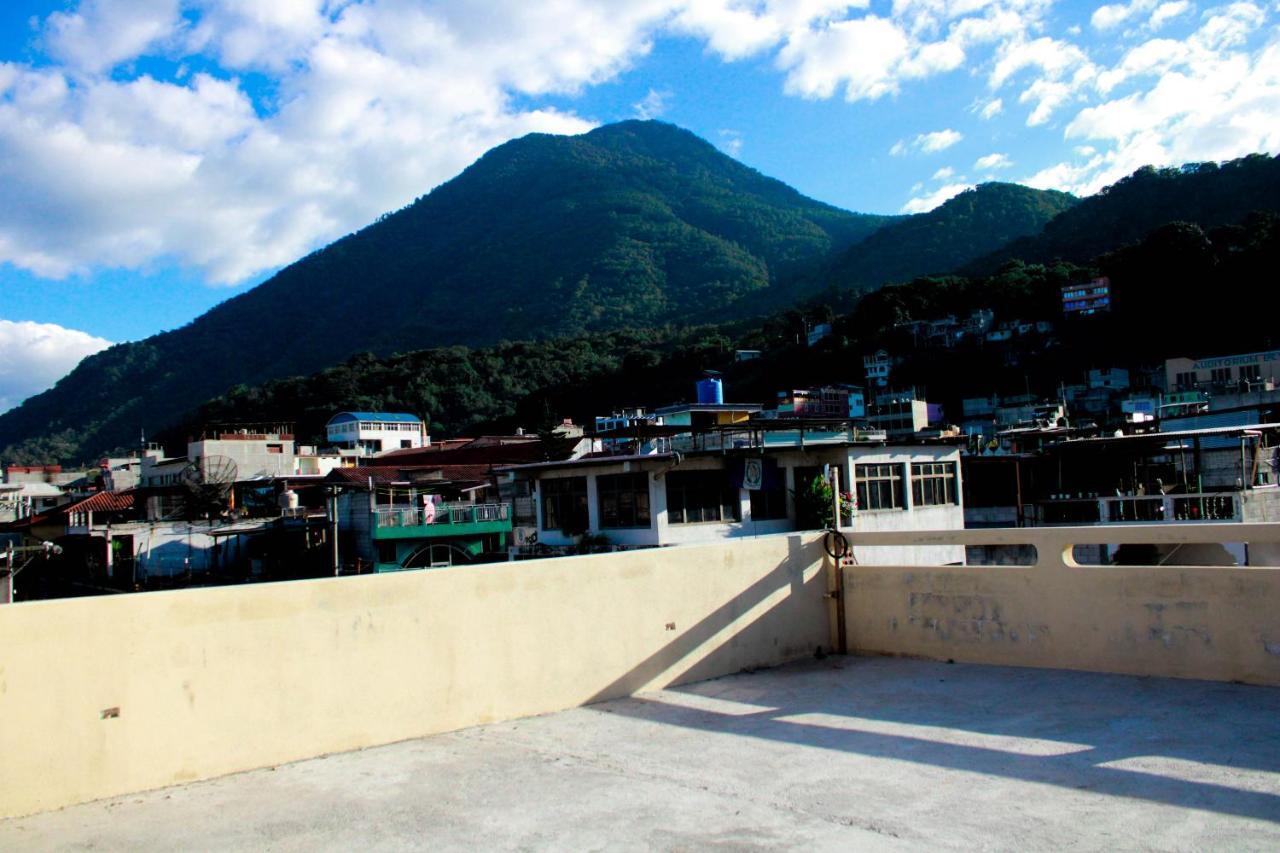 Hostal Corazon De San Pedro San Pedro La Laguna Exterior photo